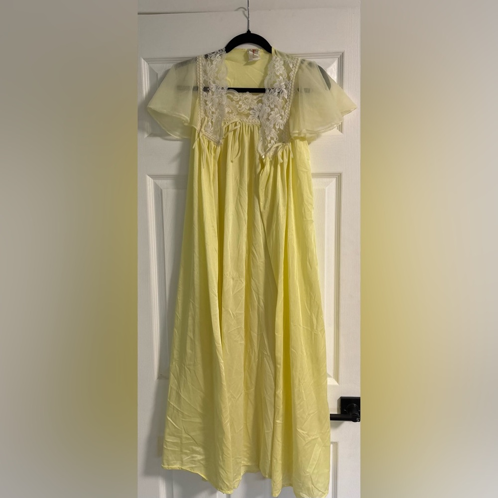 Vintage Yellow Lace-Trim Nightgown Dress
